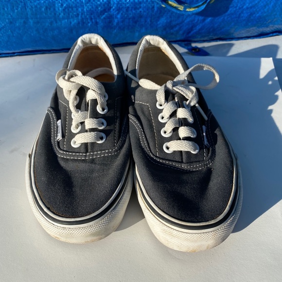 VANS 🤙 - Picture 3 of 5